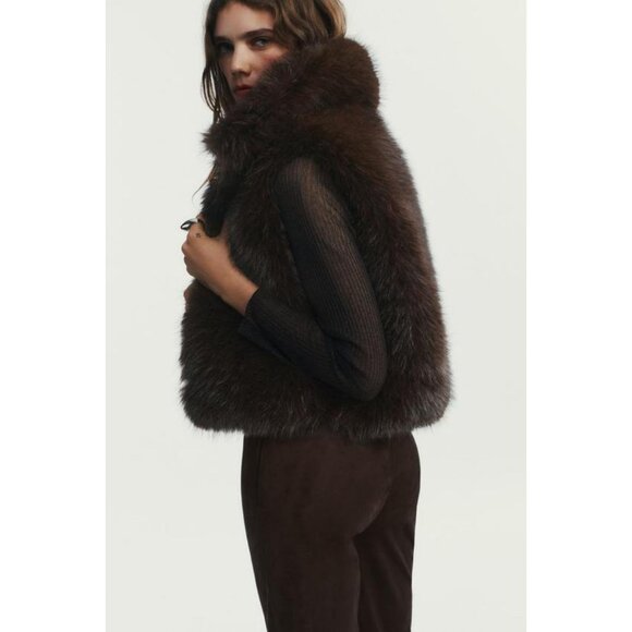 ZARA FAUX FUR VEST - Picture 6 of 8